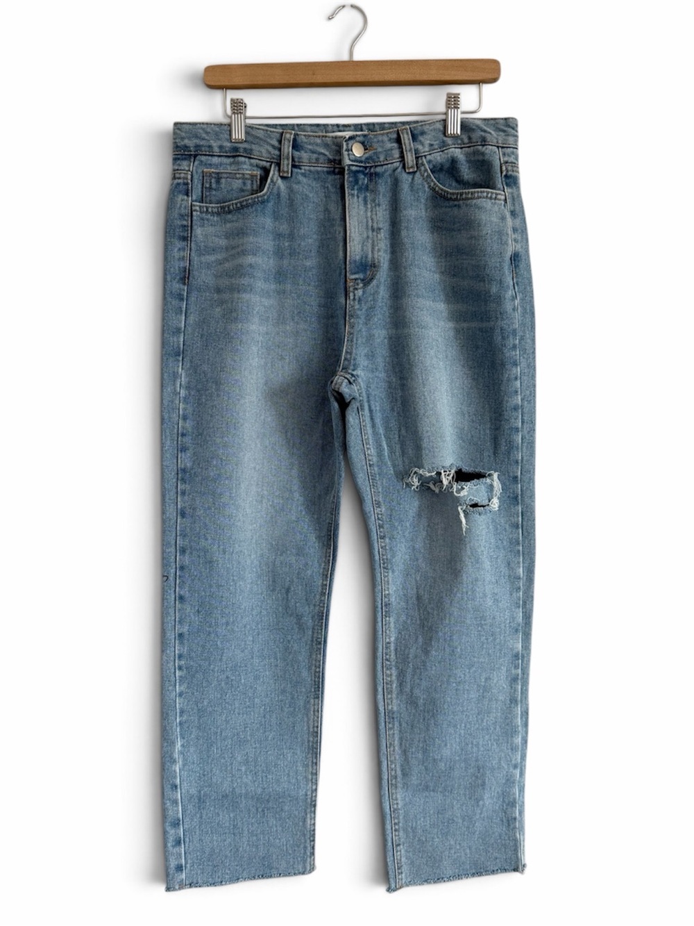 OAK + FORT Men's Light Blue Straight Jeans with Thigh Distress